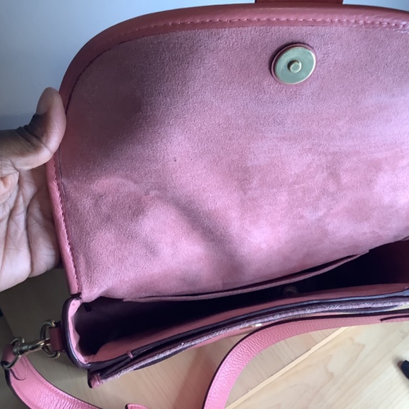 USED REAL MICHAEL KORS PURSE - Picture 5 of 7